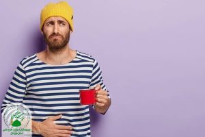 چرا برای آب خوردن در روز باید ایستاد و در شب نشست؟